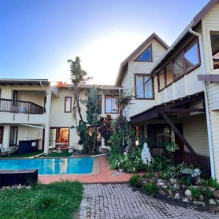 Hotel The Wood House Empangeni Esterno foto