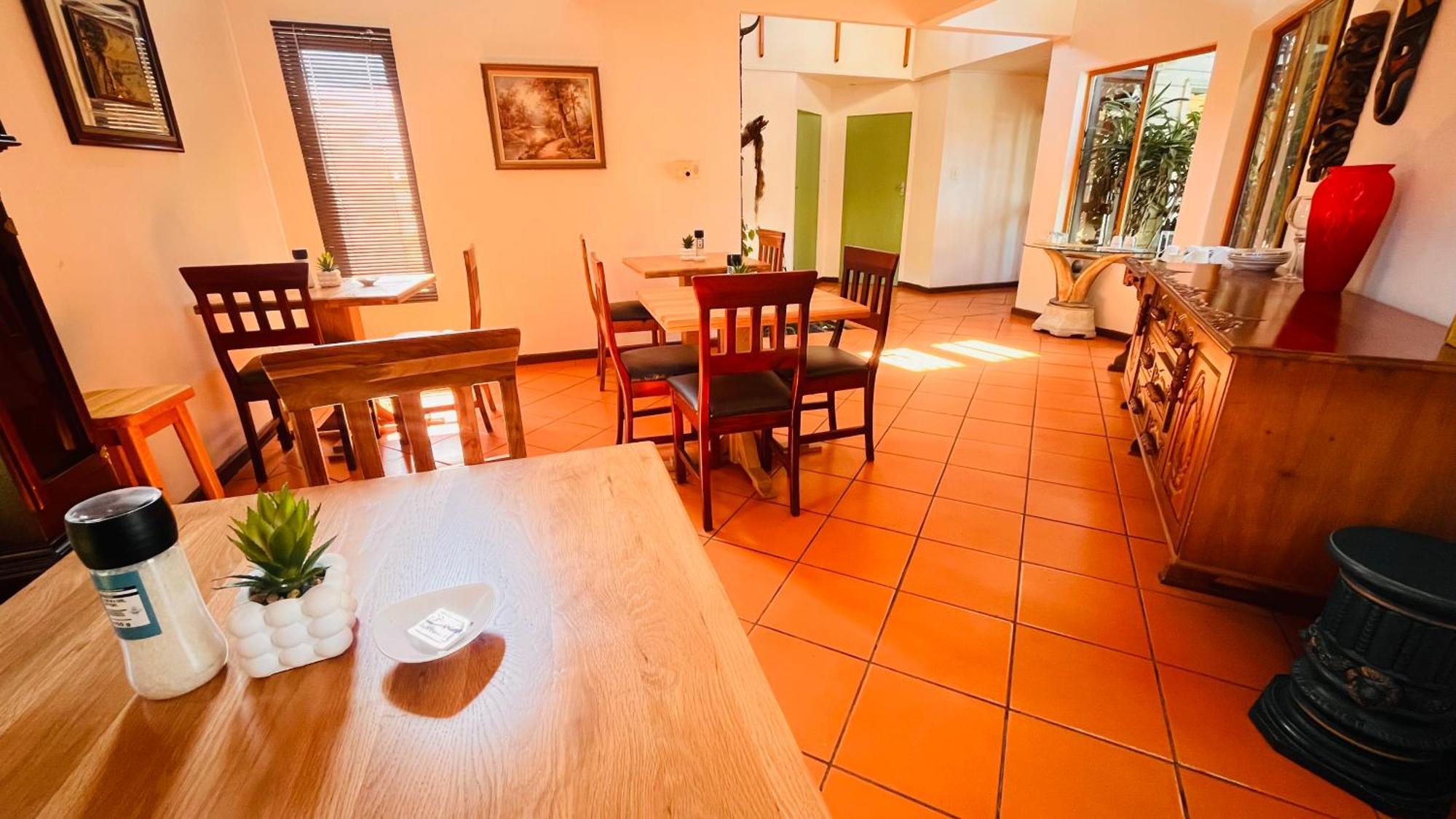 Hotel The Wood House Empangeni Esterno foto