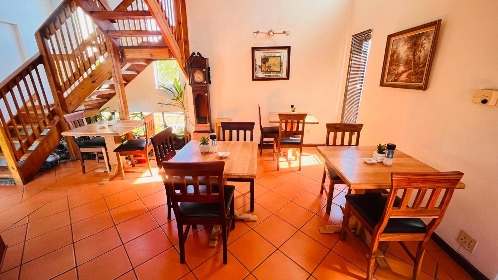 Hotel The Wood House Empangeni Esterno foto