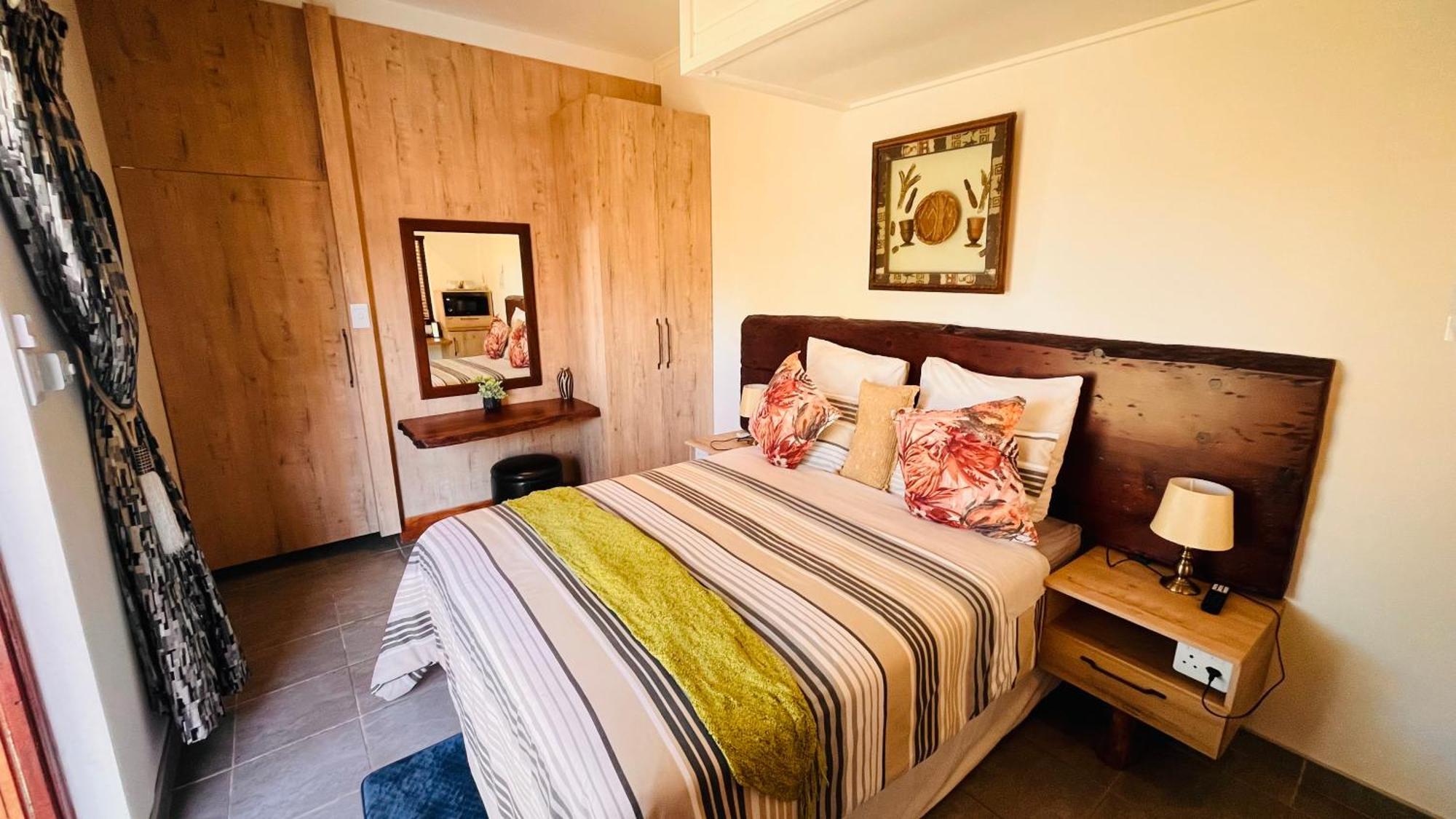 Hotel The Wood House Empangeni Esterno foto