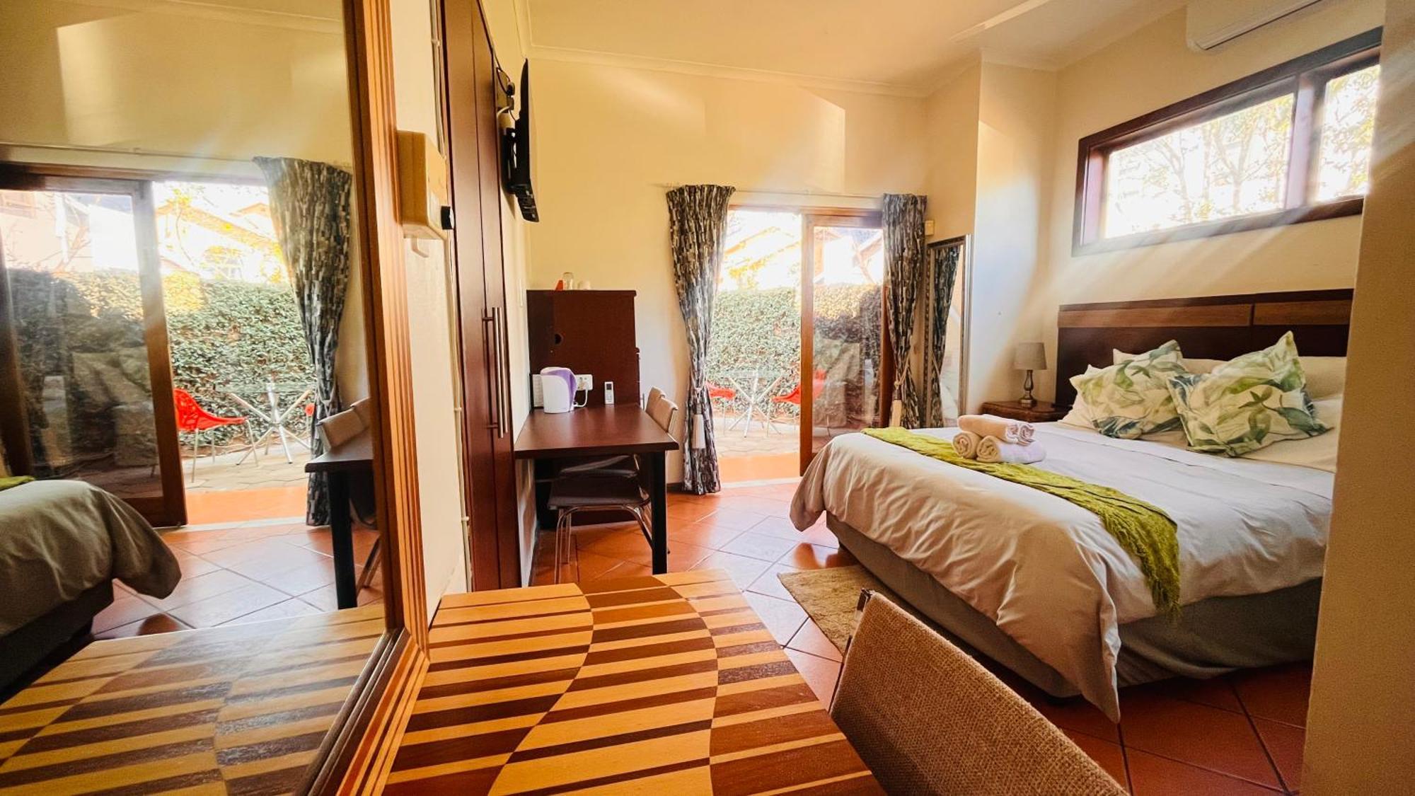 Hotel The Wood House Empangeni Esterno foto