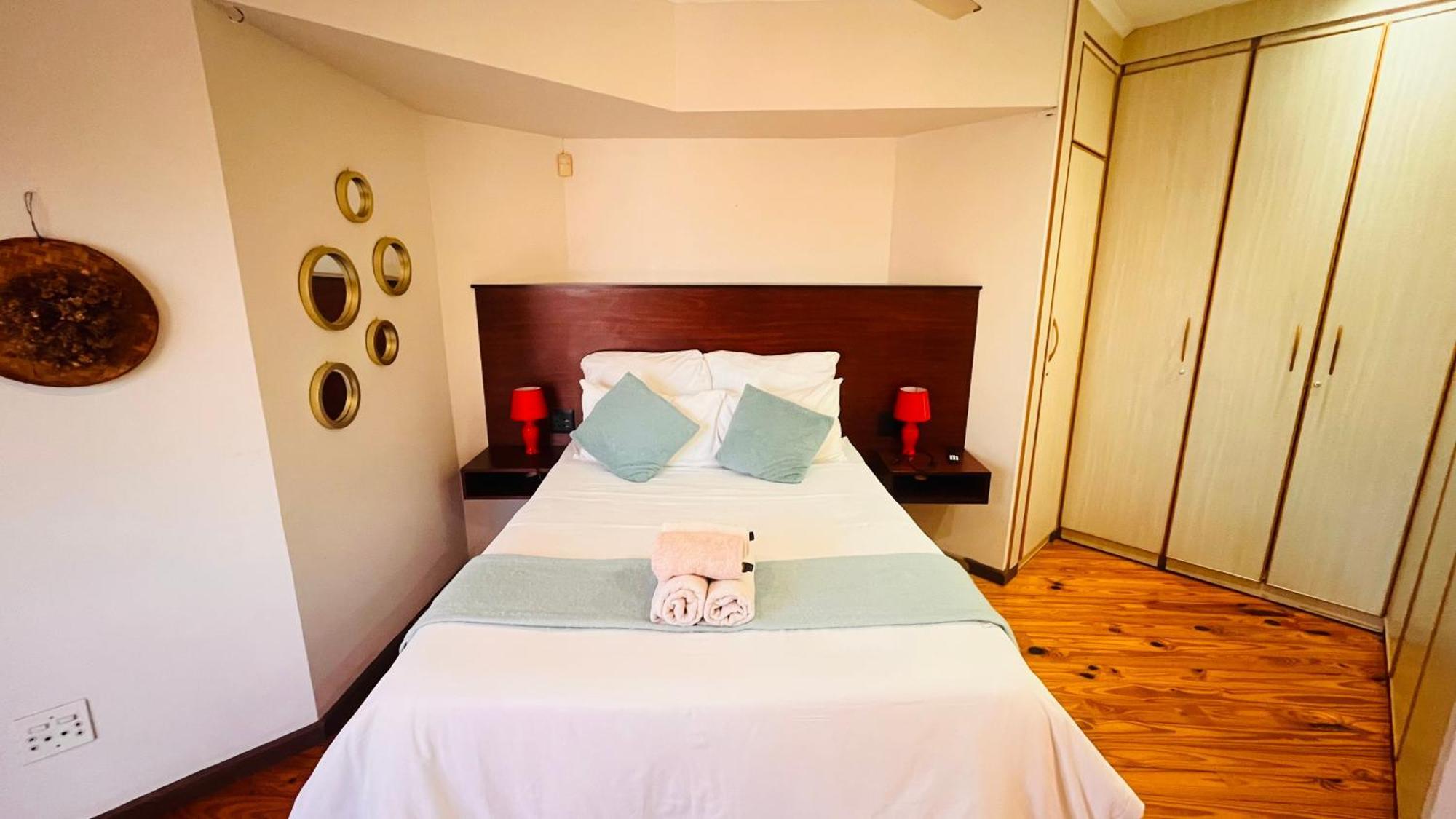 Hotel The Wood House Empangeni Esterno foto